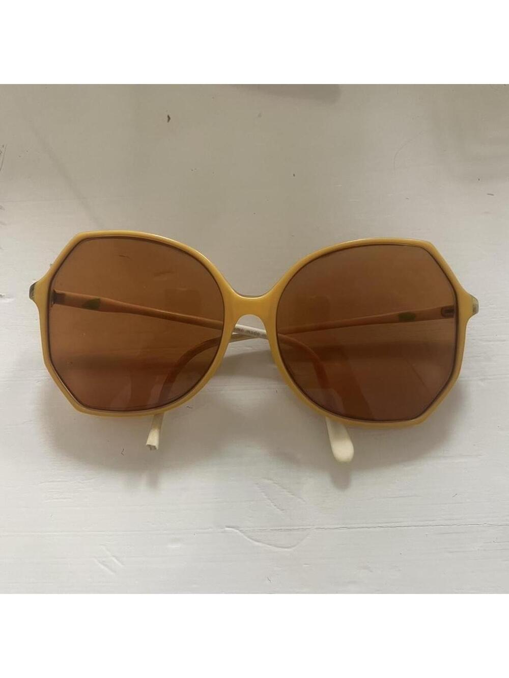 Vintage 1970s German made wide frame sunnies. Sunglasses